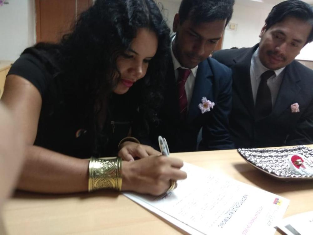 3er matrimono homosexual en Ecuador y el 1ero de hombres gays - Cámara LGBT Comercio Ecuador - Asociación Silueta X 4.jpg