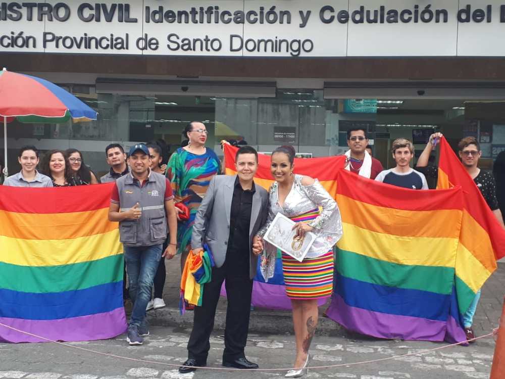 fotos del 2do matrimonio homosexual en Ecuador de Gina y Veronica en Santo Domingo de los Tsashilas 7.jpg