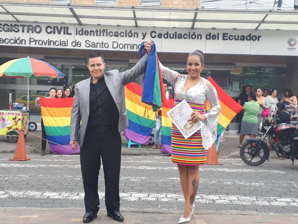 fotos del 2do matrimonio homosexual en Ecuador de Gina y Veronica en Santo Domingo de los Tsashilas 8.jpg