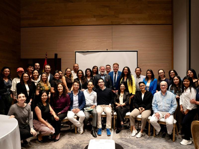 Ecuador marca historia:el primer Foro de Turismo LGBTQ+se realizó en Quito